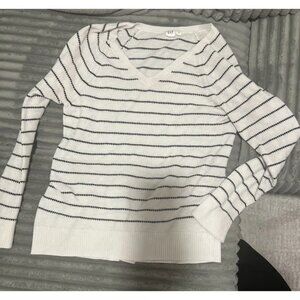 GAP Women's Knit Sweater White V Neck Size L Large Striped Fisherman Preppy